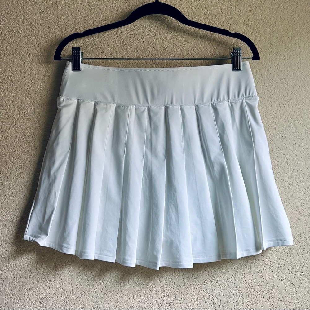 Prince Women's Match Pure White Pleated Tennis Skort, size M - Picture 4 of 13